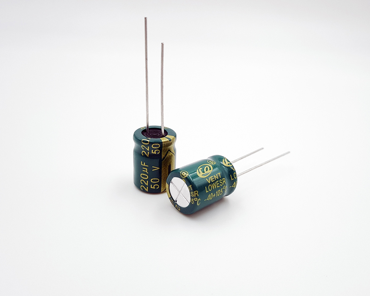 迹220uF 50V